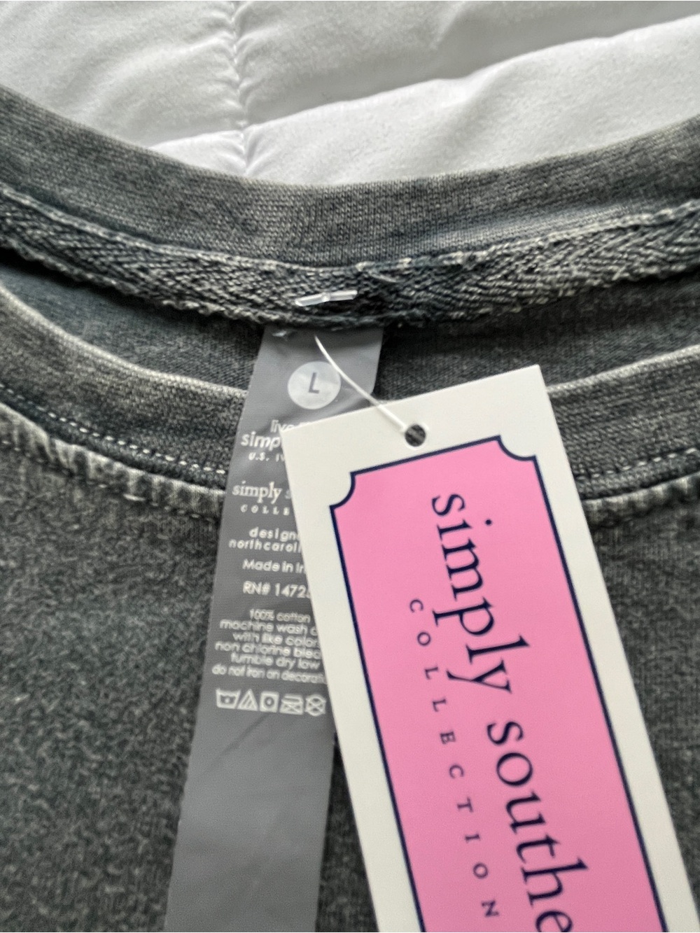 Simply Southern Charcoal Tee “Happiness Blooms from Within” size Large - Picture 3 of 3